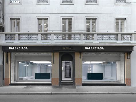 Milan: Balenciaga store relocation .